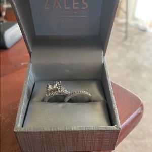 Jewelry Handbags wallets phone case side bags